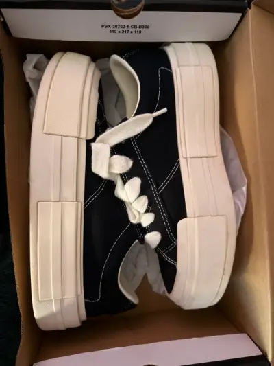 Zapatillas Converse negras con plataforma - miniatura 1
