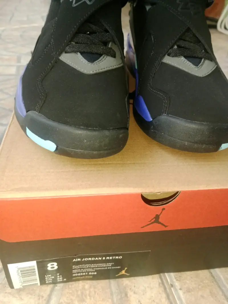 Zapatillas Air Jordan Retro negras y grises - 3