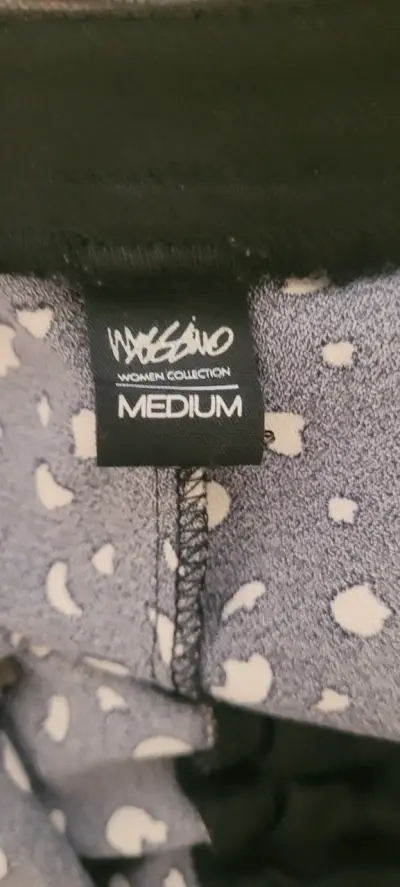Vestido corto estampado negro y blanco - miniatura 2