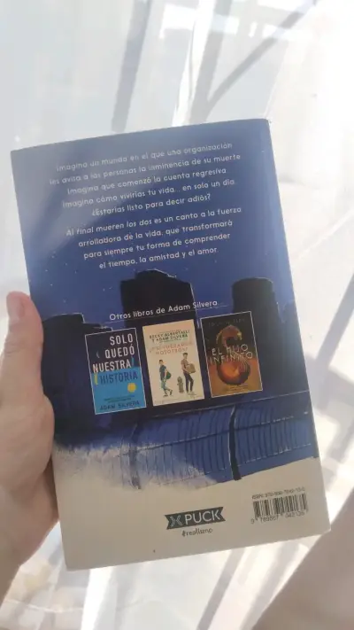 Libro 'Al Final Mueren Los Dos' de Adam Silvera - miniatura 3