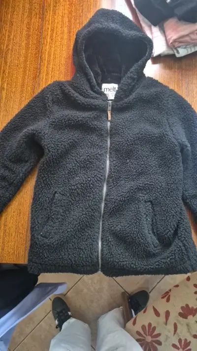 Chaqueta de lana negra con capucha Melt - miniatura 3