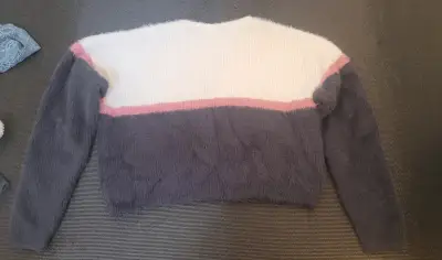Suéter de lana tricolor para mujer - miniatura 2