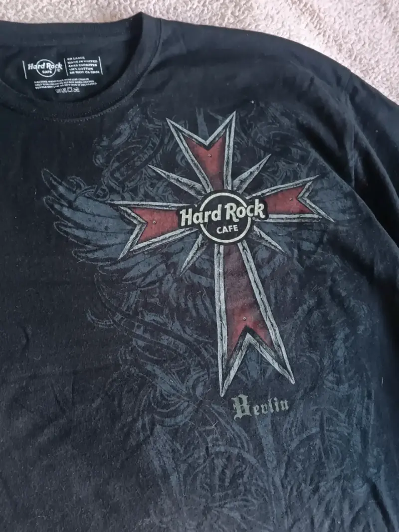 Polera Hard Rock Cafe y2k - 1