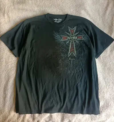 Polera Hard Rock Cafe y2k - miniatura 2