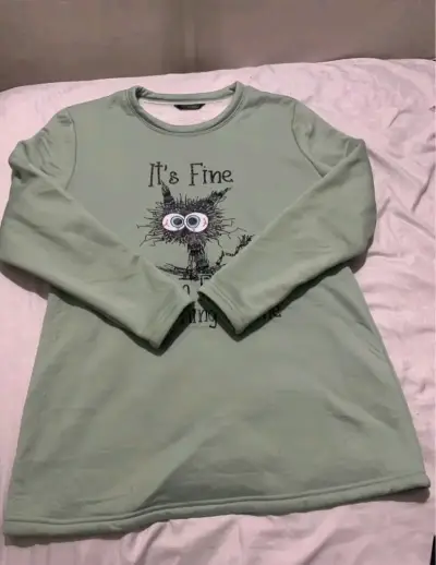 ✨Polerón pijama "It's Fine" NUEVO Chiporro - miniatura 1