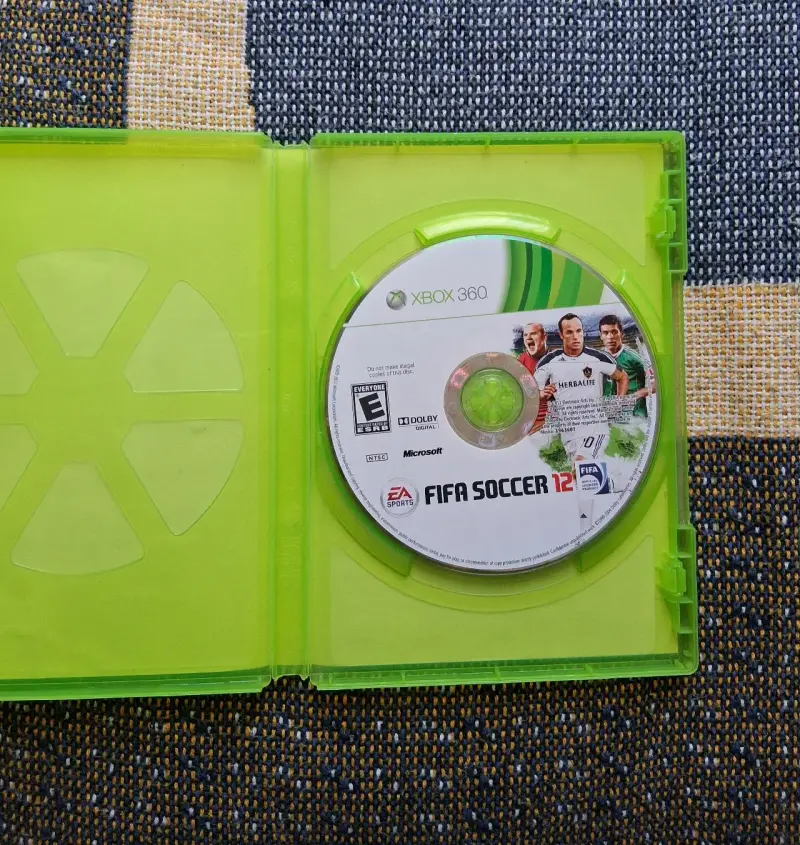 Juego FIFA Soccer 12 para Xbox 360 - 3