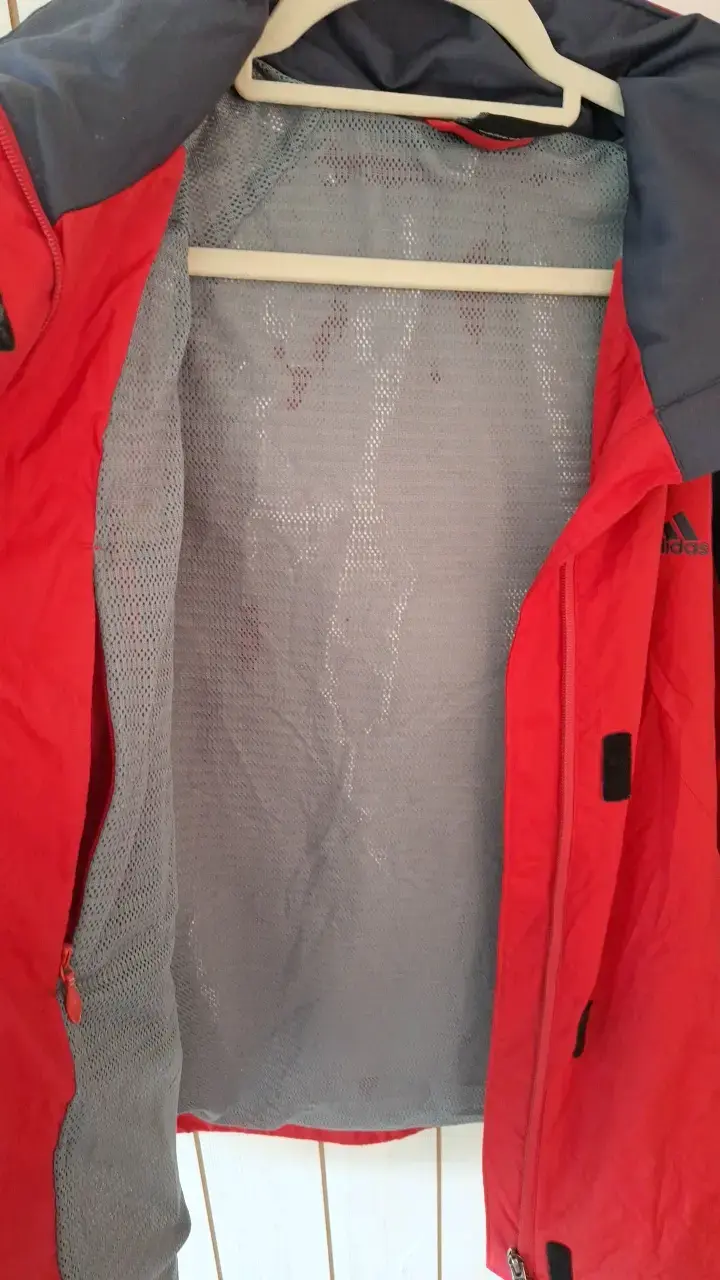 Chaqueta impermeable roja Adidas para hombre - 3