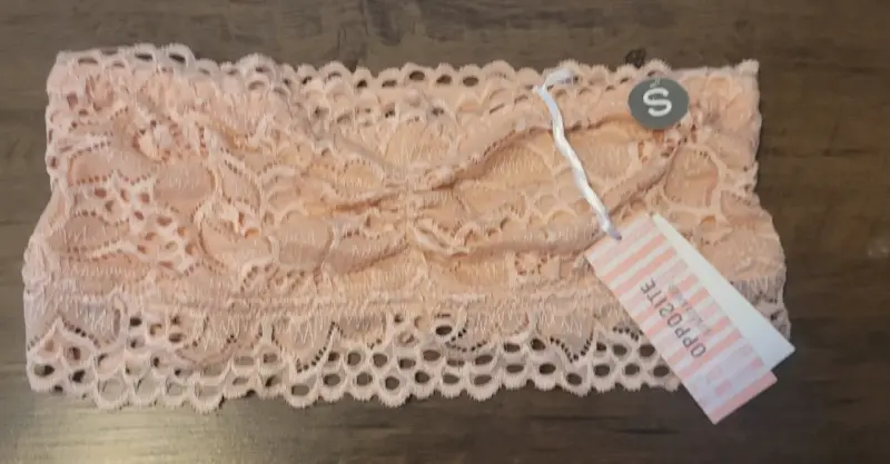 Bralette de encaje rosa talla S - 1