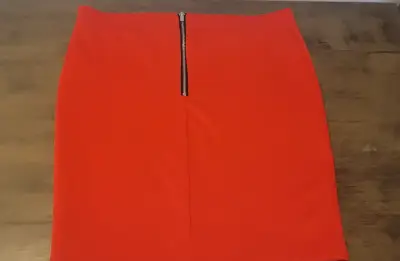 Falda roja con cierre Forever 21 - miniatura 1