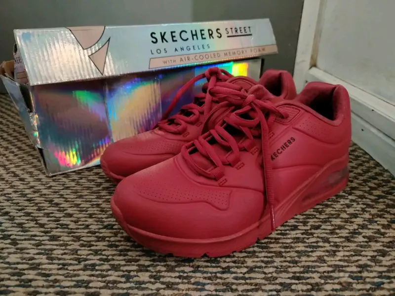Zapatillas Skechers Street rojas con memory foam - 2