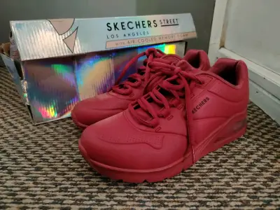 Zapatillas Skechers Street rojas con memory foam - miniatura 2