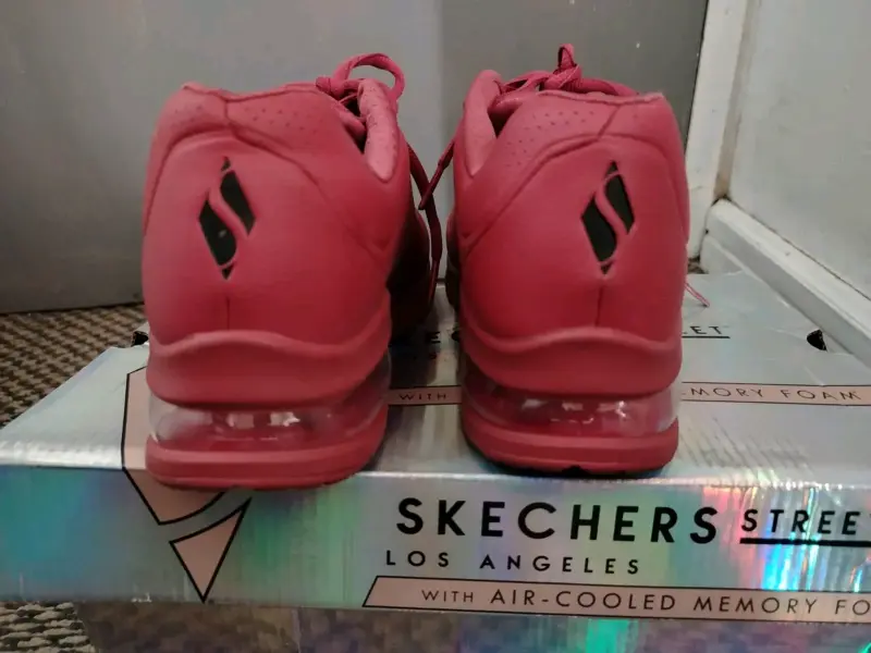 Zapatillas Skechers Street rojas con memory foam - 6
