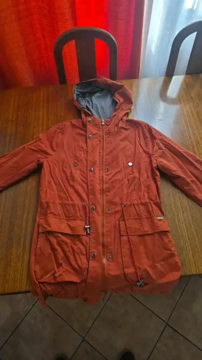 Chaqueta naranja con capucha Muv Basics - miniatura 1