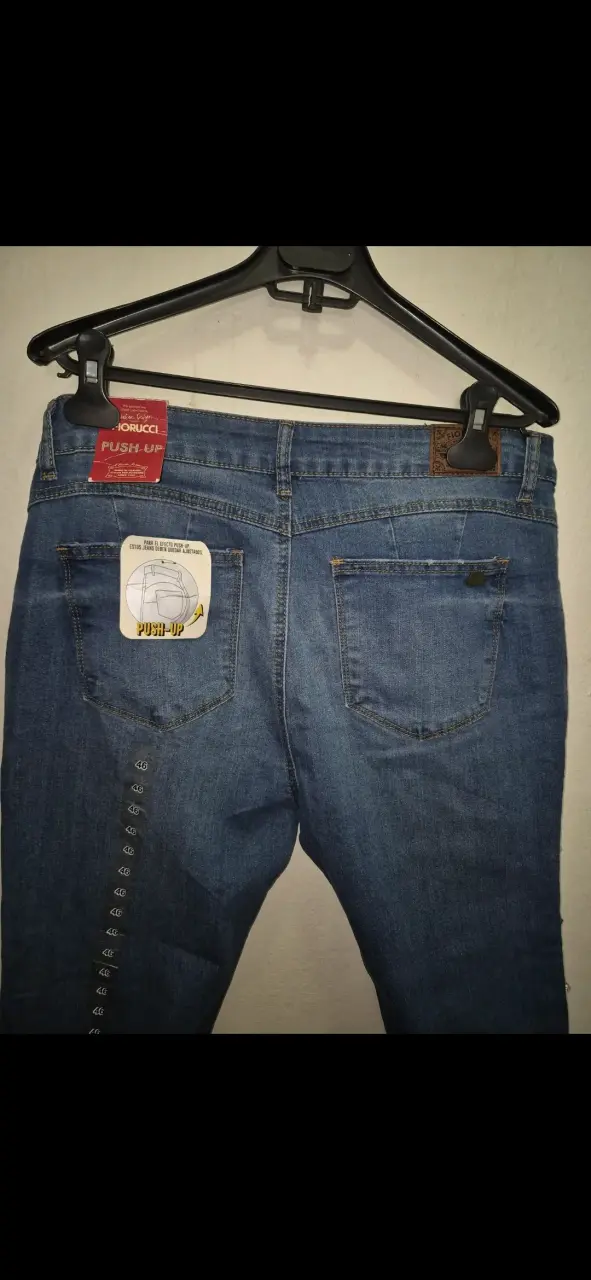 Jeans Fiorucci con detalles de tachas - 2