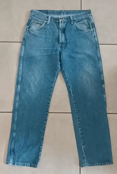 Jeans Wrangler Regular Fit Talla 32x30 - miniatura 2