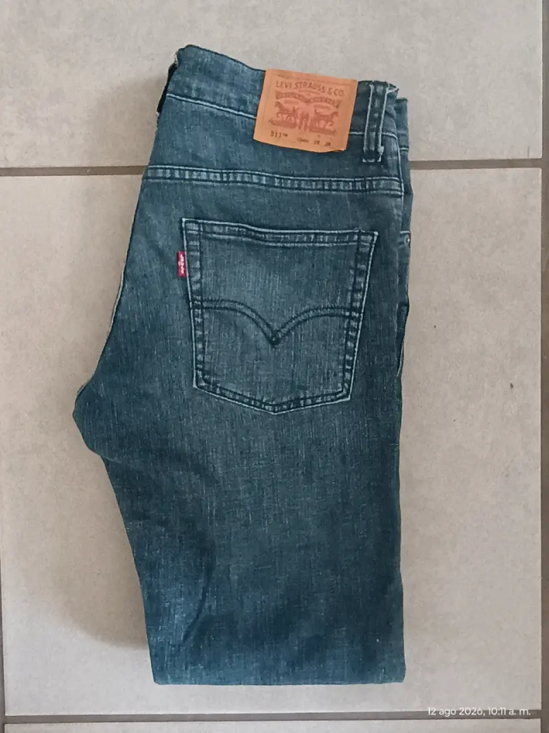 Jeans Levi's azul para hombre 28 (40 Chile)