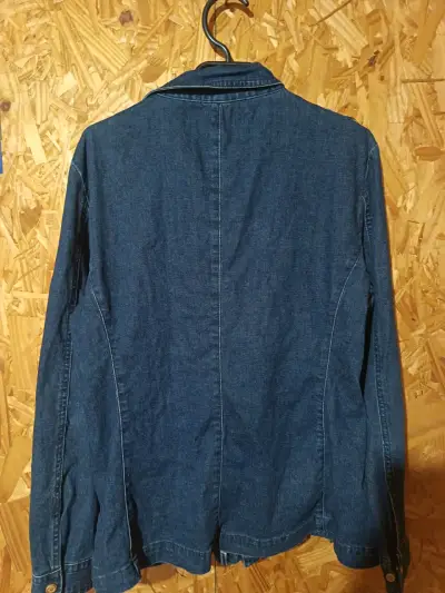 Chaqueta de mezclilla azul Miss Tina con bolsillos - miniatura 3