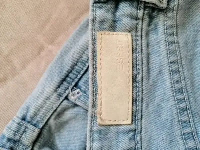 Jeans de mezclilla azul claro para mujer Esprit - miniatura 2