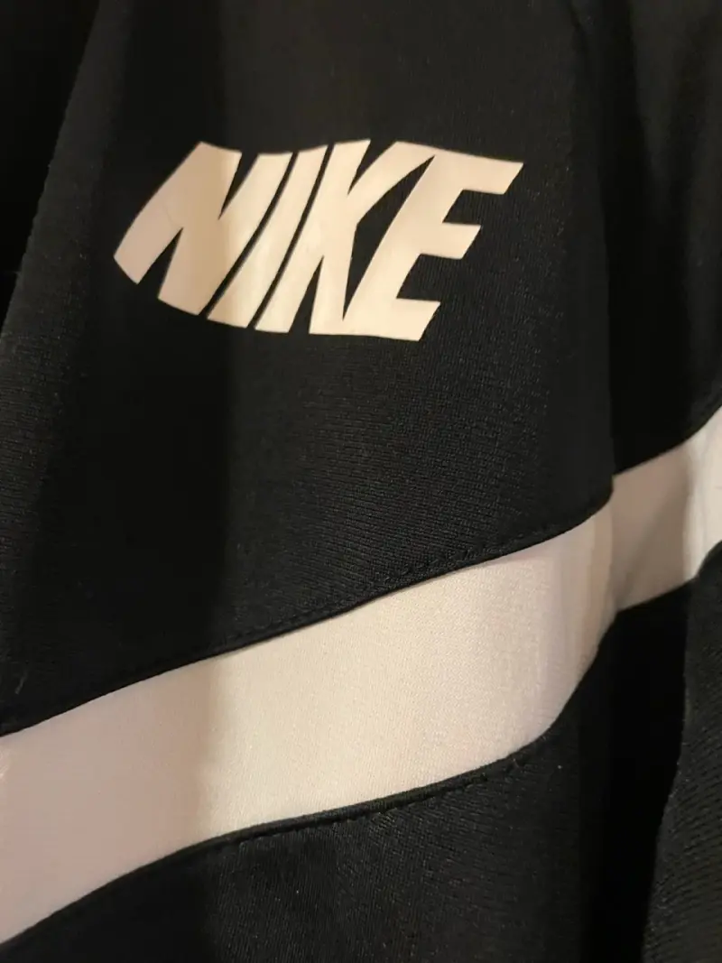 Conjunto Nike negro - 4