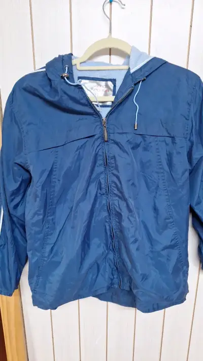 Chaqueta azul con capucha Zero Exposure - miniatura 1