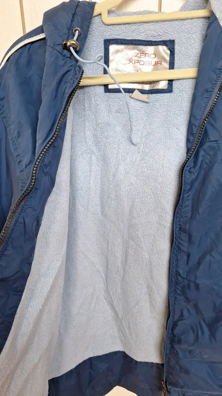Chaqueta azul con capucha Zero Exposure - 3