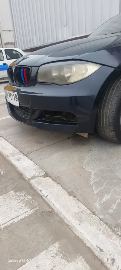 Auto BMW Serie 1 Hatchback Azul en Buen Estado - miniatura 5