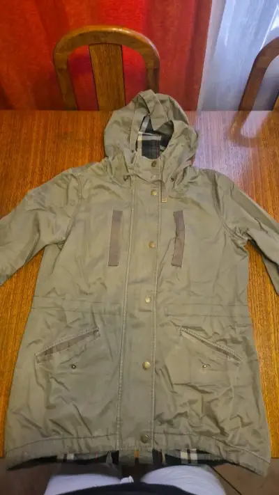 Parka verde con capucha para hombre - miniatura 3