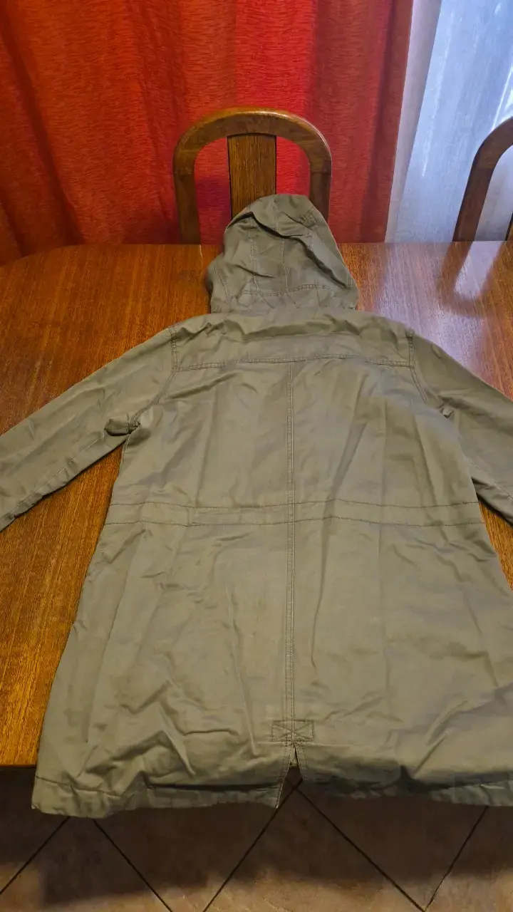 Parka verde con capucha para hombre - 4