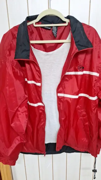 Cortaviento rojo y negro Dunlop para hombre - miniatura 2