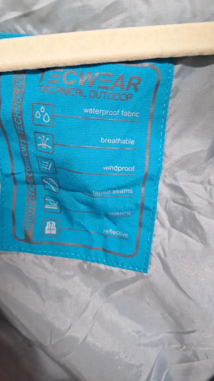 Chaqueta impermeable azul para outdoor - 3