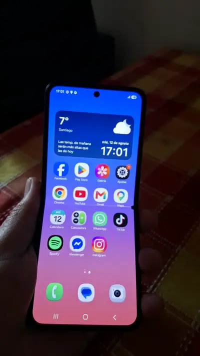 Smartphone plegable con pantalla dual y 256GB de almacenamiento - miniatura 6