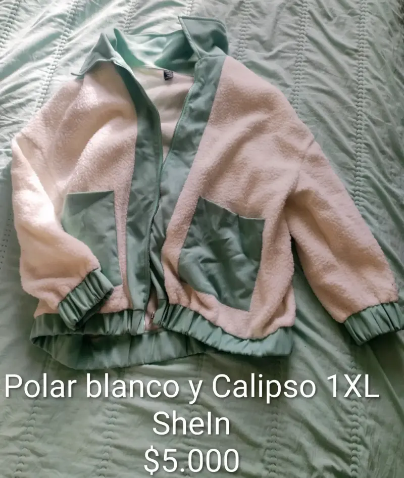 Chaqueta polar blanca y calipso Sheln
