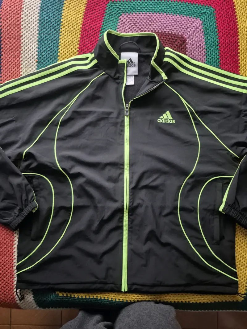 Chaqueta deportiva Adidas original
