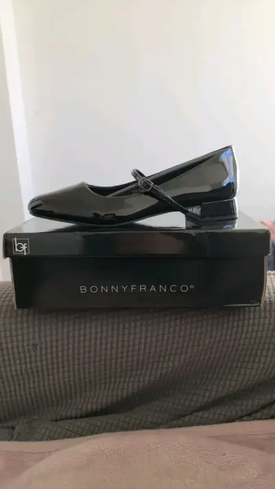 Zapatos de charol negro Bonnyfranco talla 39 - miniatura 1