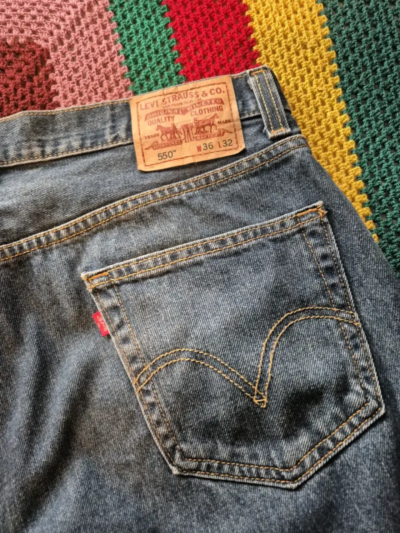 Jeans Levi's 550 Relaxed Fit azul clásico - 4