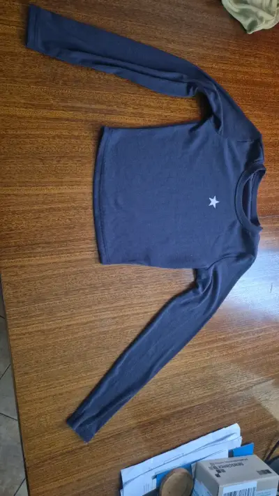 Polera manga larga azul con estrella - miniatura 1