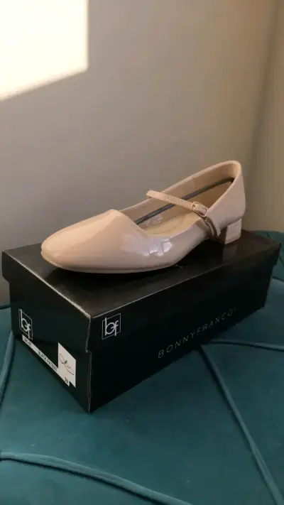Zapatos planos beige Bonnyfranco con hebilla - miniatura 2