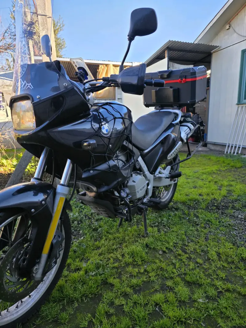 Moto BMW F650 con maletero - 2