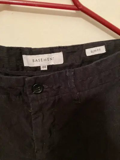 Pantalones Basement Slim Fit Talla 44 - miniatura 1