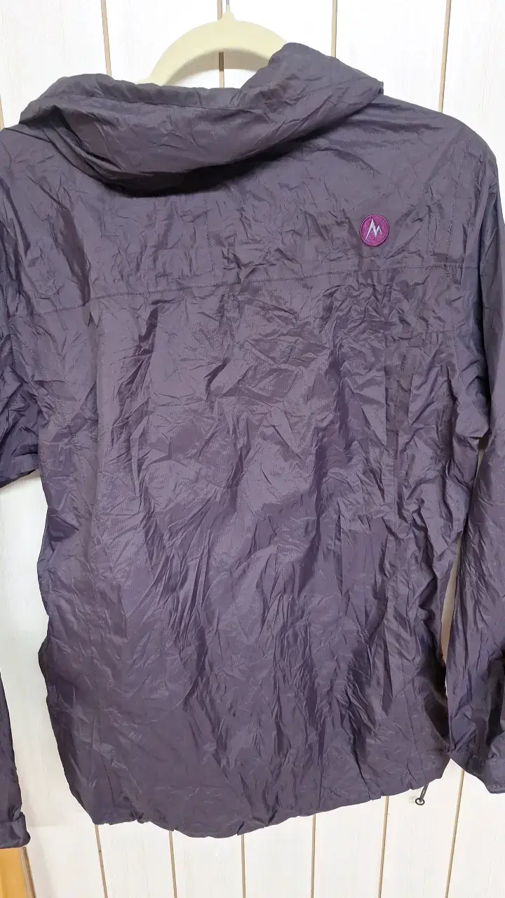 Chaqueta impermeable Marmot morada para mujer - 3