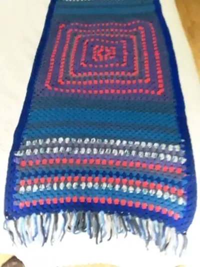 Peciera de 2plazas a crochet multicolor con flecos - miniatura 1