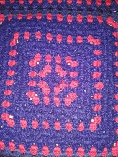 Peciera de 2plazas a crochet multicolor con flecos - miniatura 5