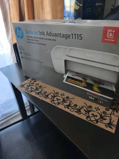 Impresora HP DeskJet Ink Advantage 1115 - miniatura 5