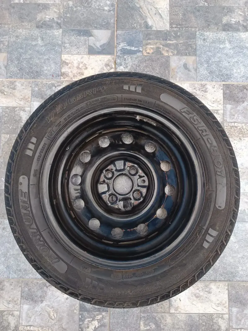 Llanta con neumático Fortune FSR-801 175/65R14 - 1