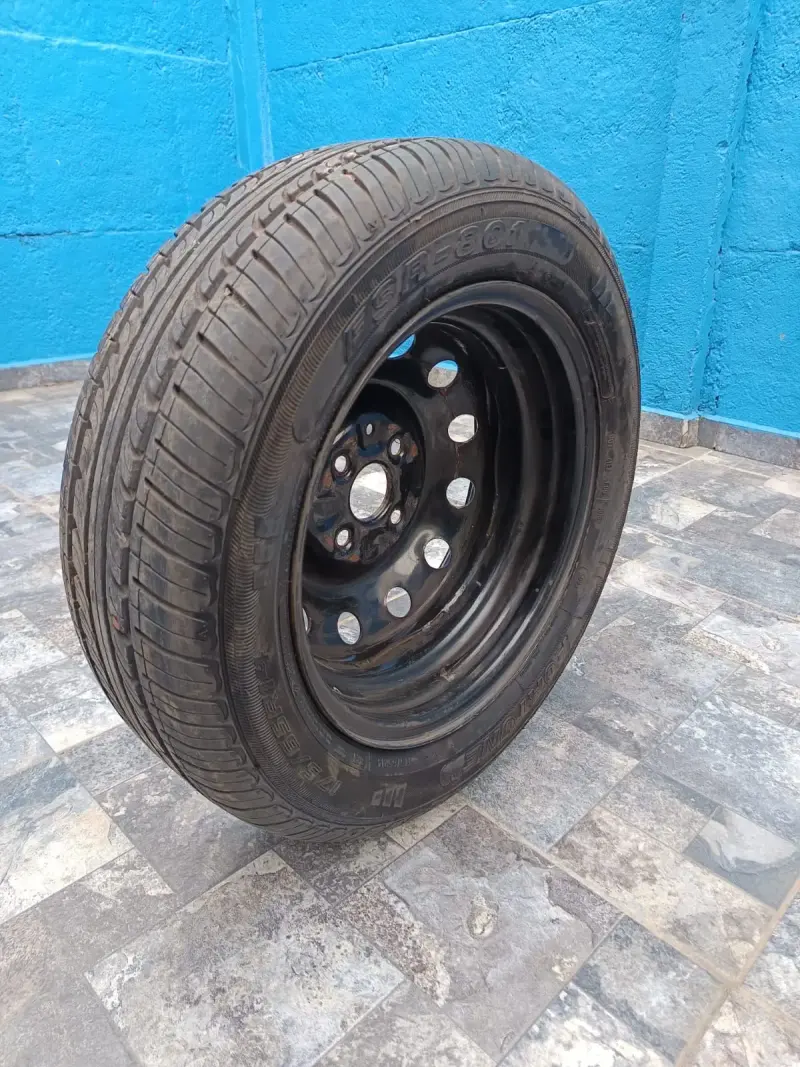 Llanta con neumático Fortune FSR-801 175/65R14 - 2