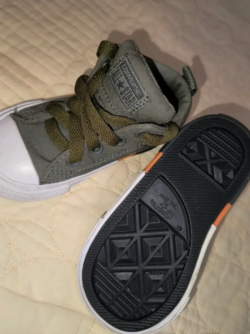 Zapatillas para niño impecables - 4