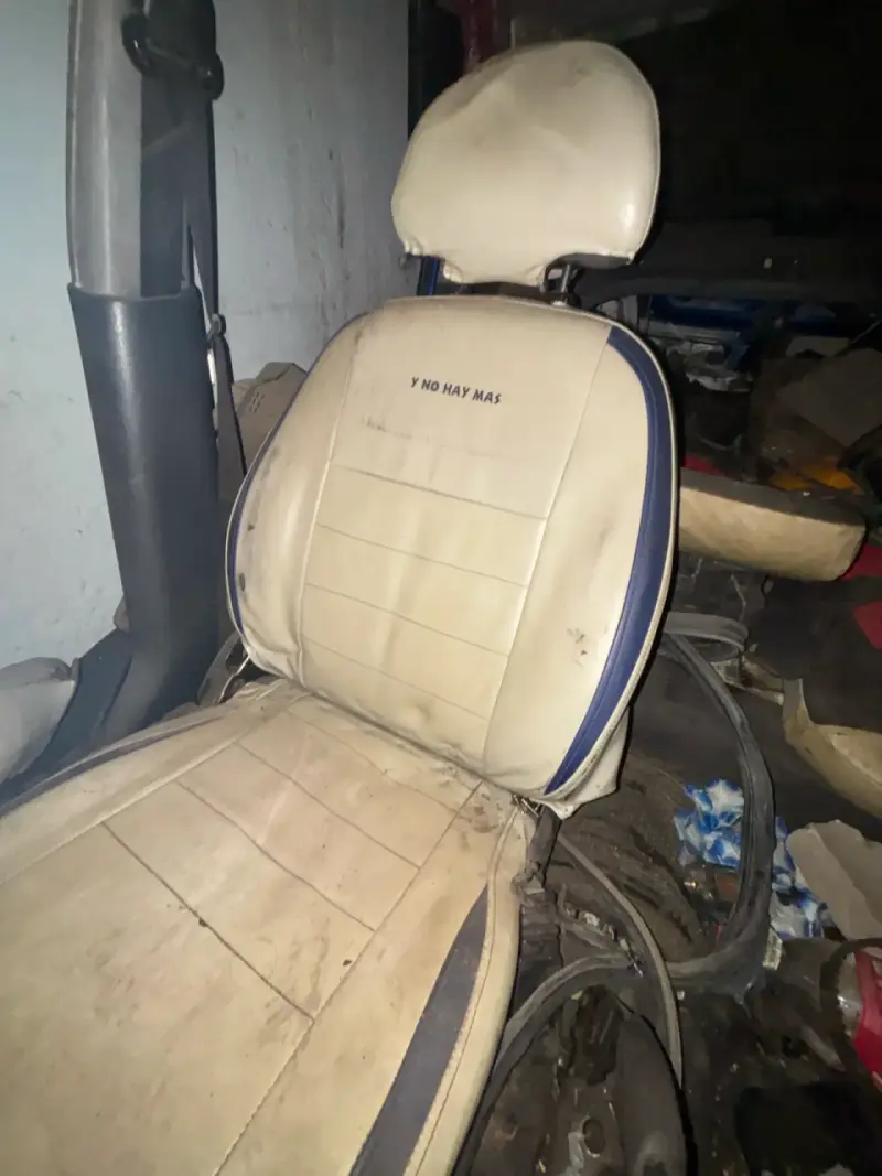 Asiento de Hyundai 97 beige usado en buen estado - 3