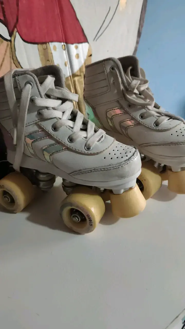 Patines de cuatro ruedas para niños - 1