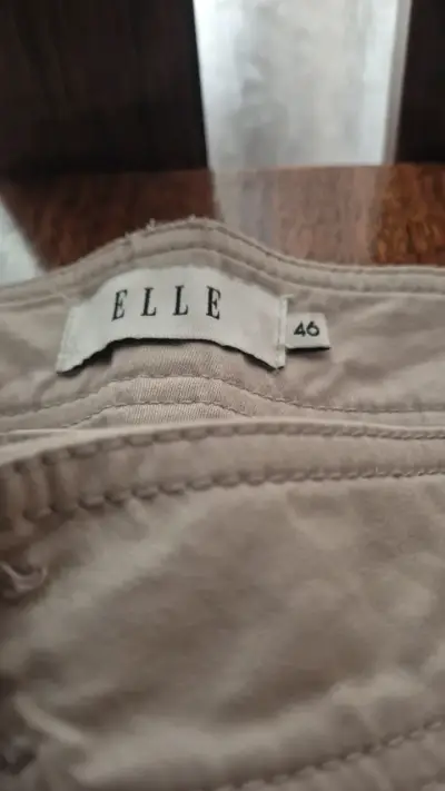 Pantalones beige de mujer marca Elle - miniatura 2
