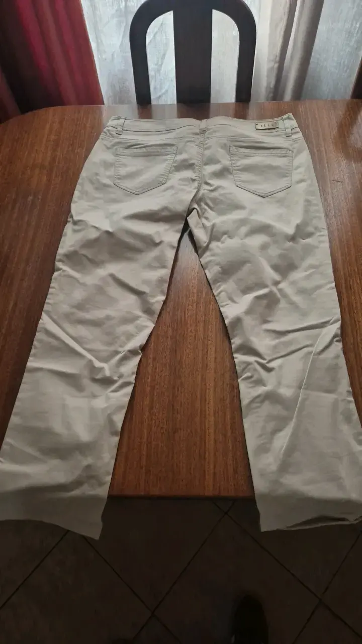 Pantalones beige de mujer marca Elle - 3